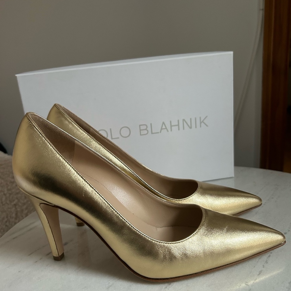 Manolo Blahnik Metallic Gold Pointed-Toe Pumps